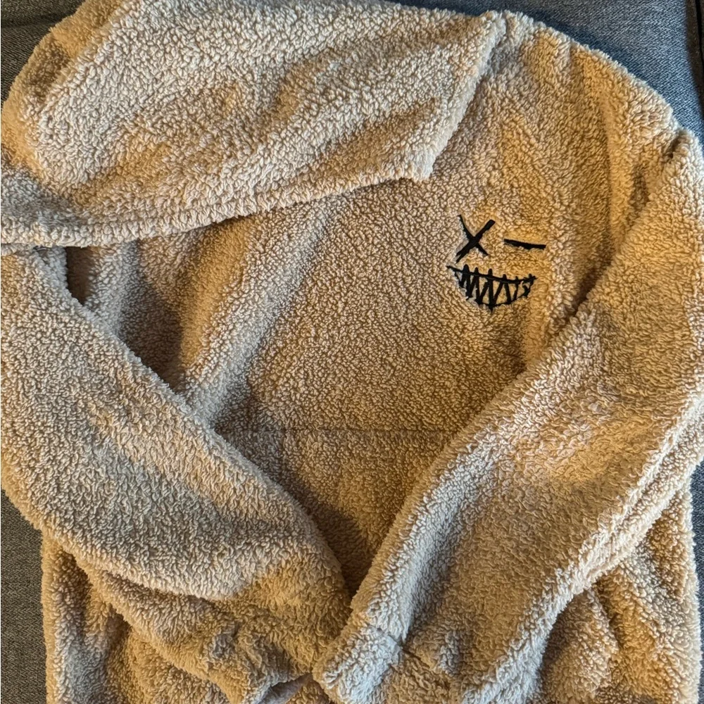 Boys Hoodie Bundle - Picture 9 of 16